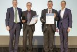 WACKER verleiht Innovationspreis für die Entwicklung neuartiger Bindemittel für Klebstoffe und Beschichtungen